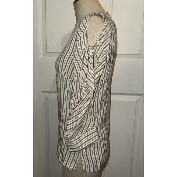 Sandro Paris Women’s Cold Shoulder Blouse Striped Off‎ White Black Size 0 XS - Picture 2 of 7